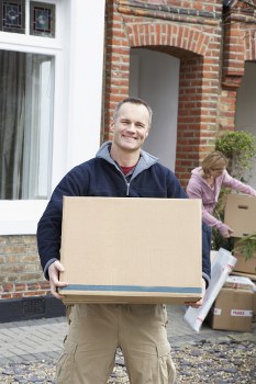 Removal team helping with house moving in Dulwich