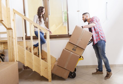Moving truck support for homes and businesses in Dulwich and nearby areas